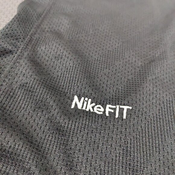 Ronaldo #7 2008/09 Manchester United Nike Black Away Retro Longsleeve Jersey - Picture 9 of 9